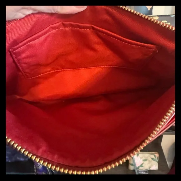 Coach F52881 Red Leather East West Pop Crossbody- Signature Pop Up Pouch EUC 🤩 - Picture 4 of 7